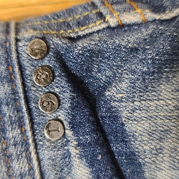 Guess distressed jeans 33×33 - Picture 5 of 10